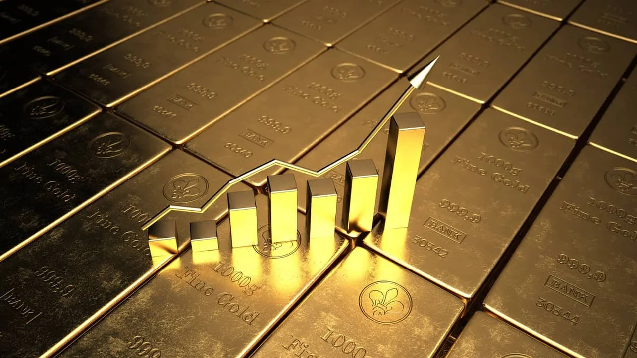 الذهب يشهد ارتفاعًا ملحوظًا بنسبة تزيد عن 1% مع تراجع الدولار